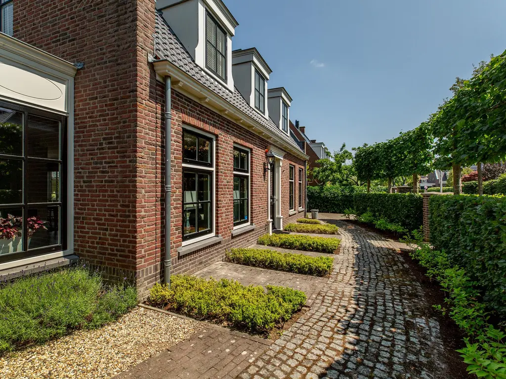 Bakkerspark 28, RHOON