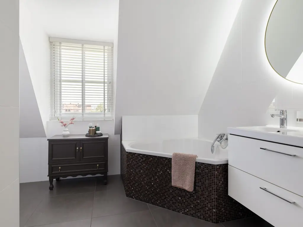 Bakkerspark 28, RHOON