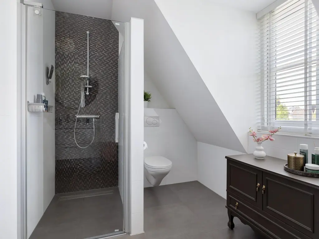 Bakkerspark 28, RHOON
