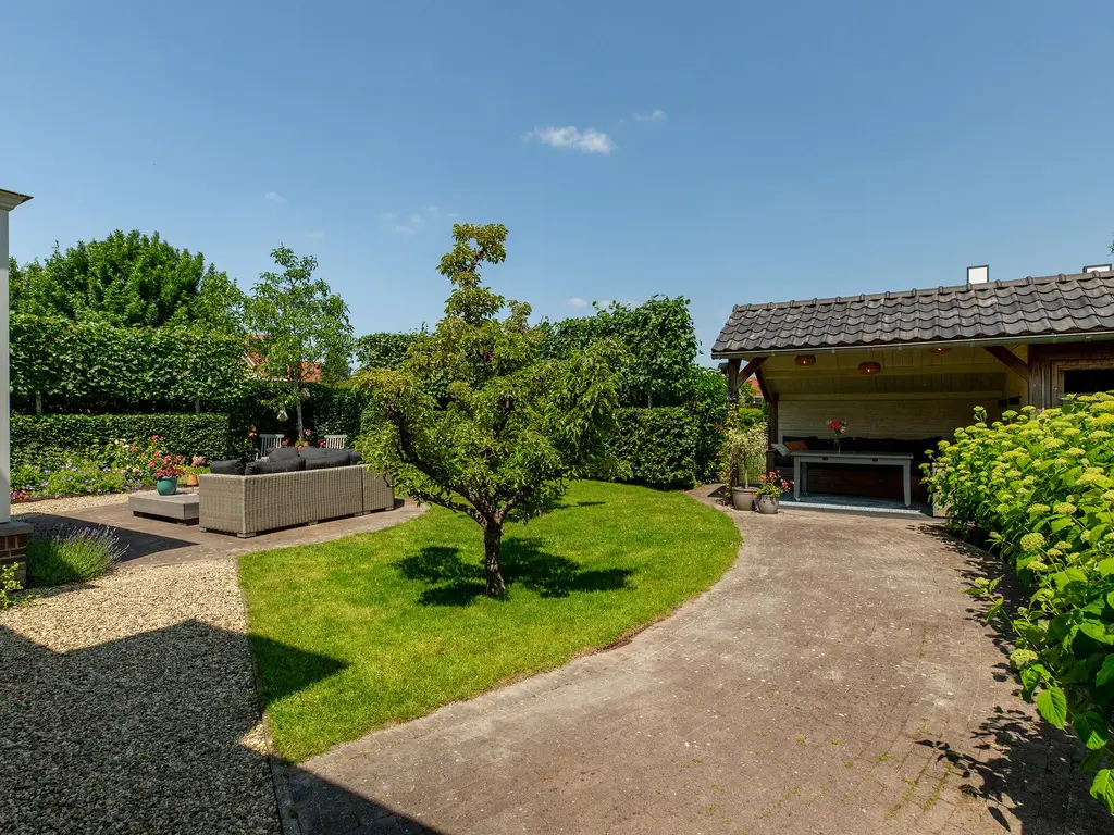 Bakkerspark 28, RHOON