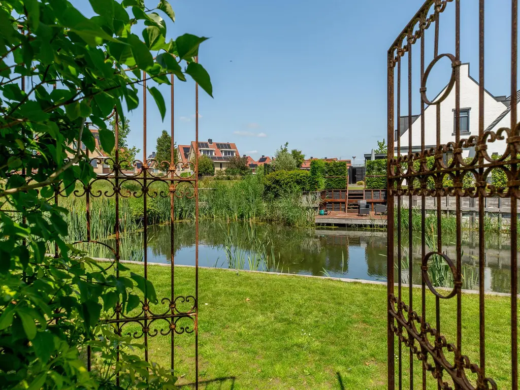 Bakkerspark 28, RHOON