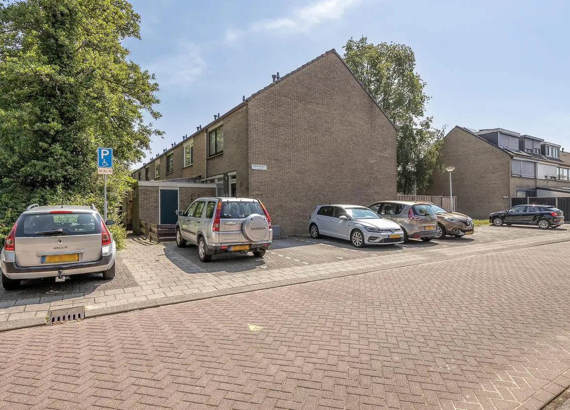 Hoekerstraat 10