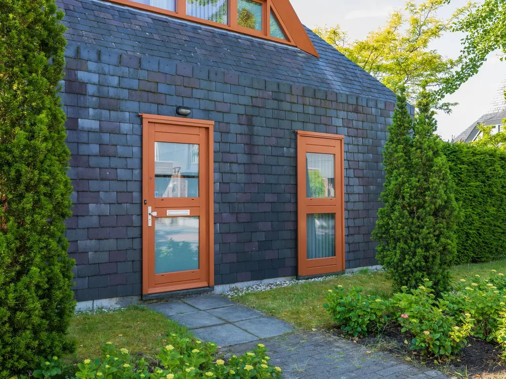 Voorgracht 17, VIJFHUIZEN
