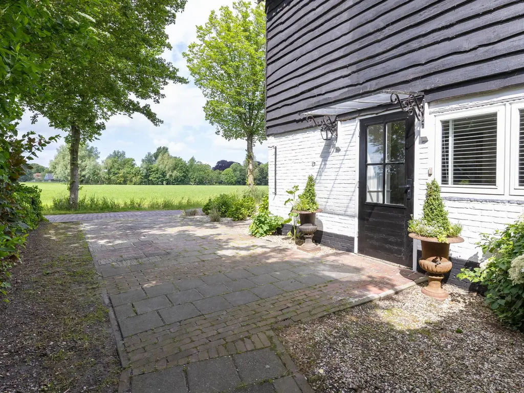 Zuiderweg 12, Opperdoes