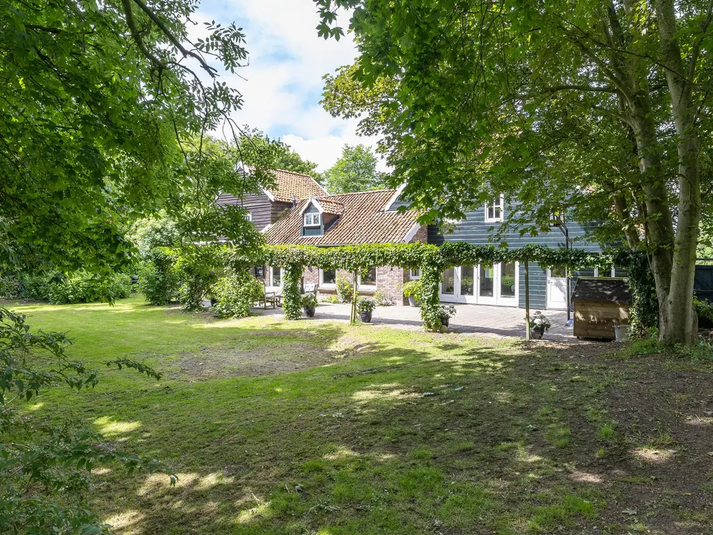 Zuiderweg 12, Opperdoes