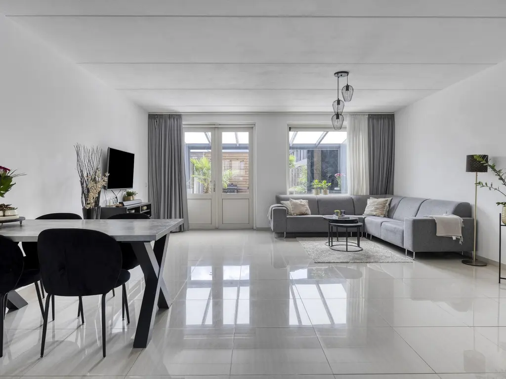 Avenue Carre 12, BARENDRECHT