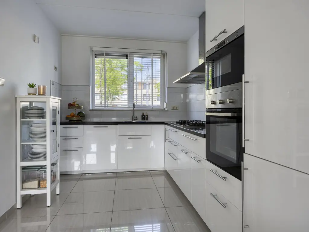 Avenue Carre 12, BARENDRECHT