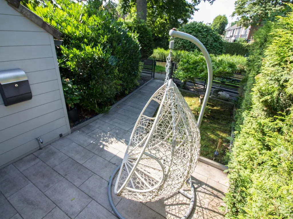 Duiker 50, GROOTEBROEK
