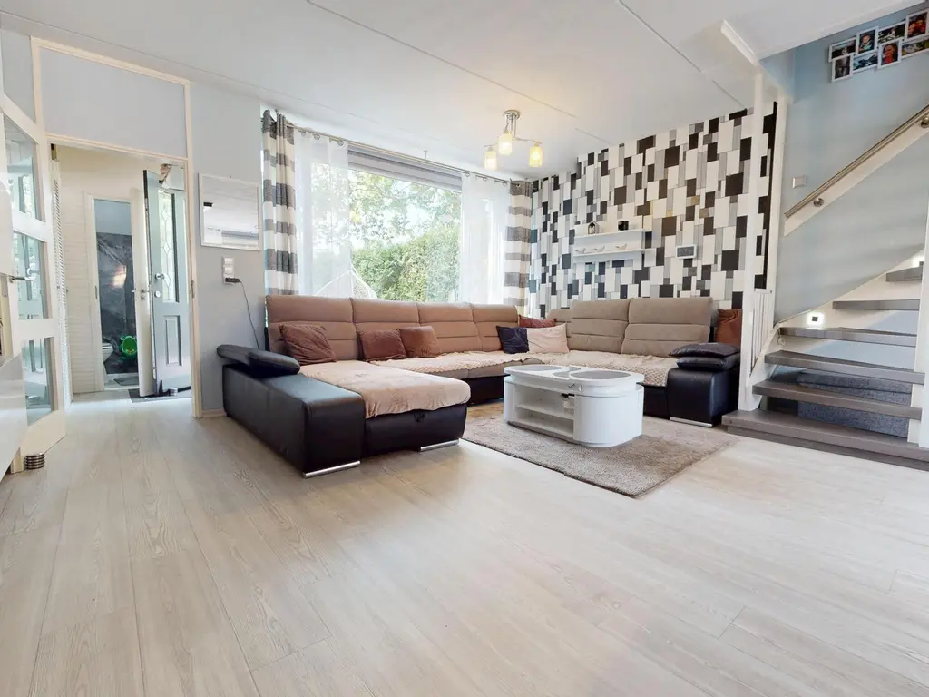 Duiker 50, GROOTEBROEK