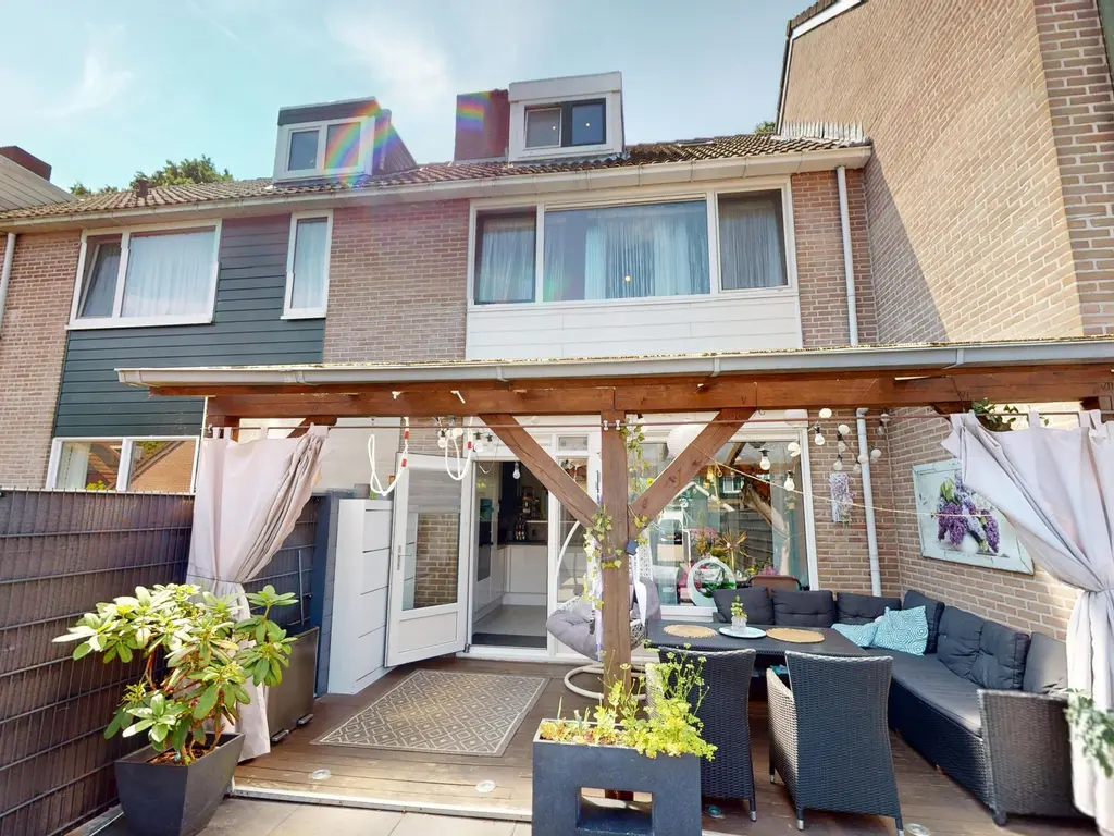 Duiker 50, GROOTEBROEK