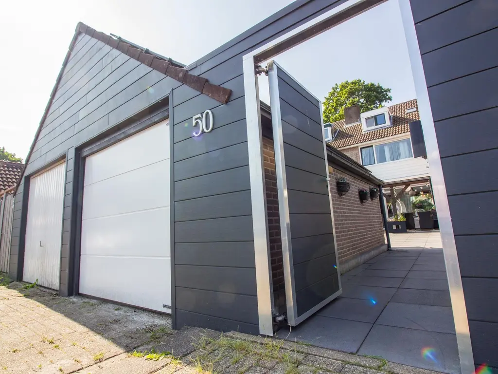 Duiker 50, GROOTEBROEK