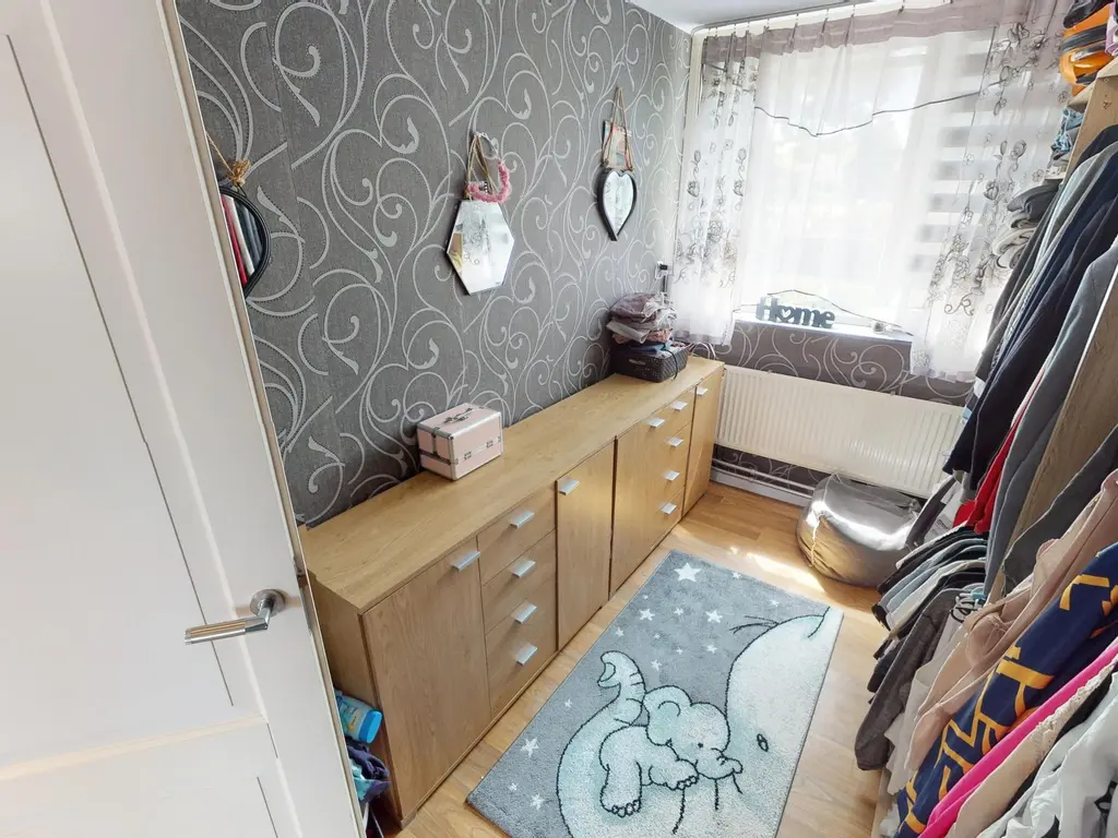 Duiker 50, GROOTEBROEK