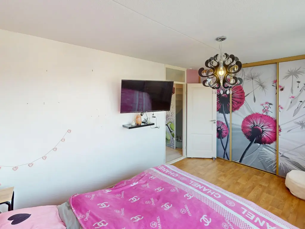 Duiker 50, GROOTEBROEK