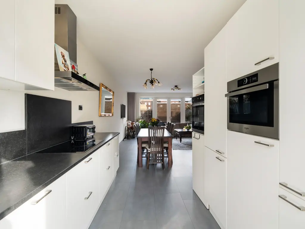 Karimunstraat 11, ROTTERDAM