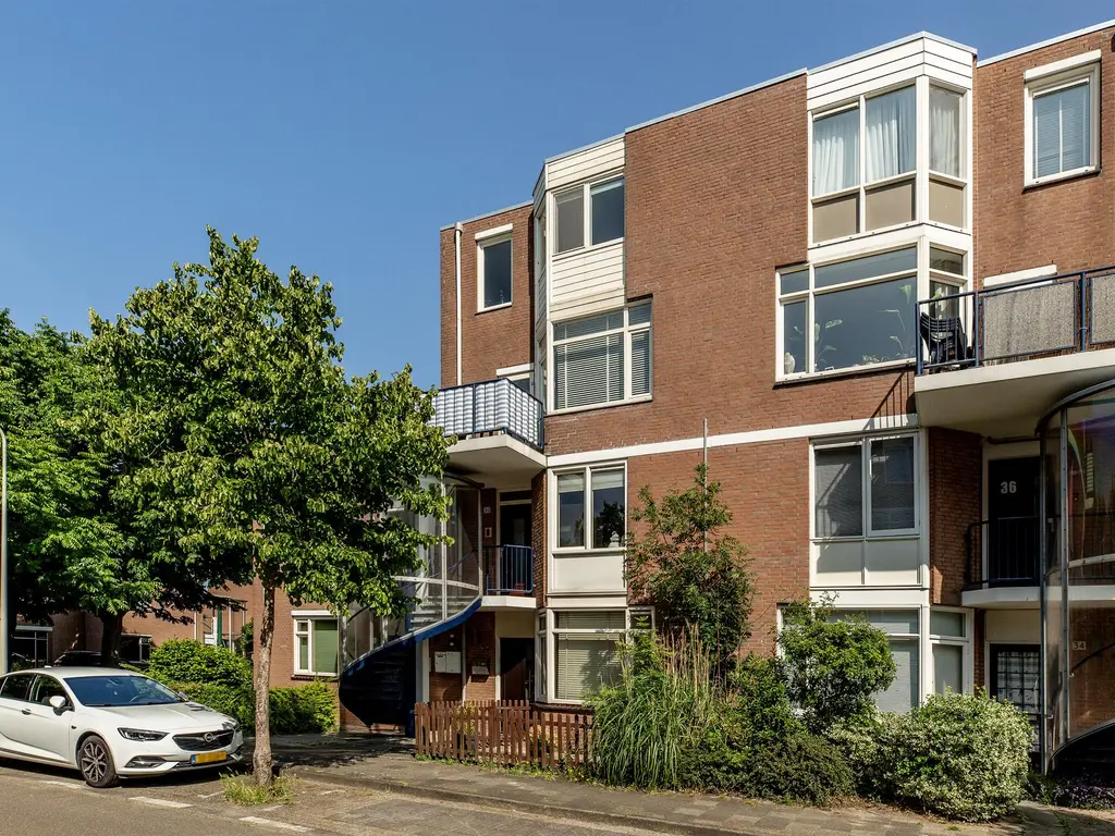 J. Bosmanstraat 30, 'S-GRAVENHAGE