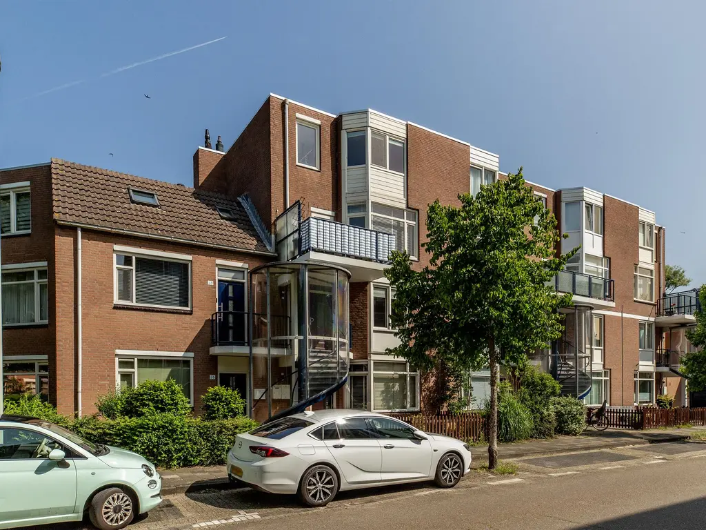 J. Bosmanstraat 30, 'S-GRAVENHAGE
