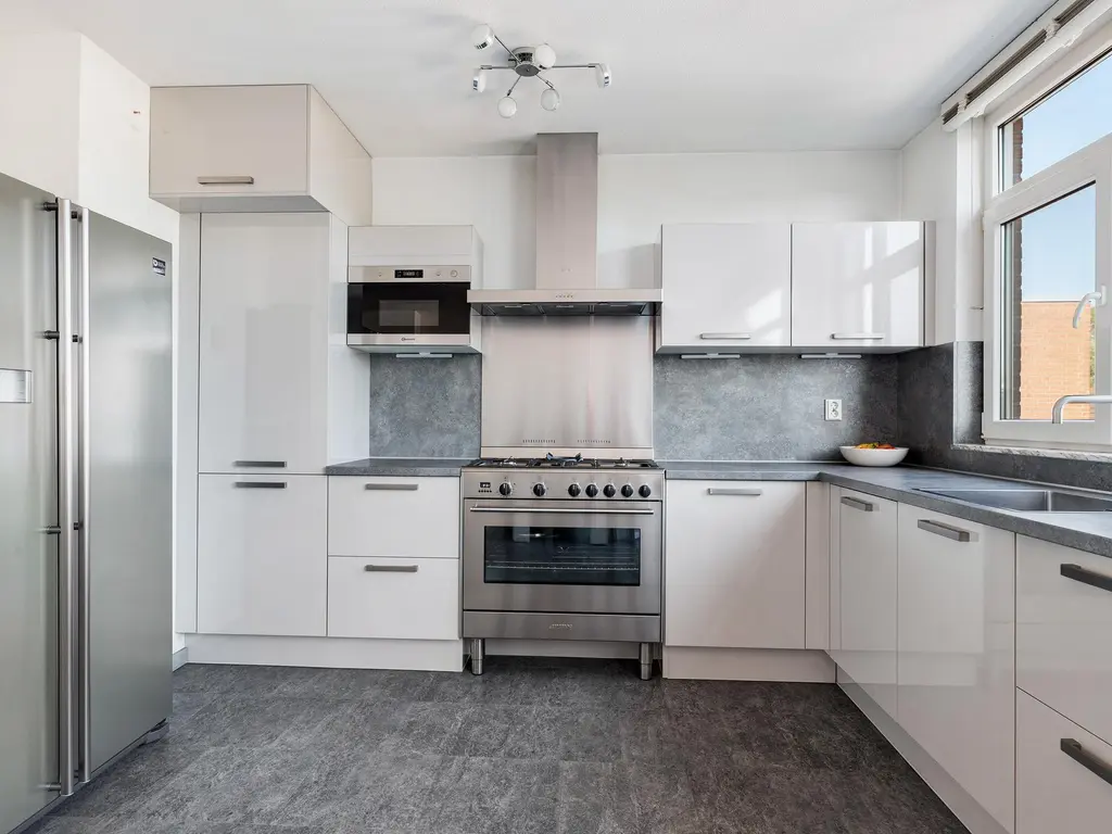 J. Bosmanstraat 30, 'S-GRAVENHAGE
