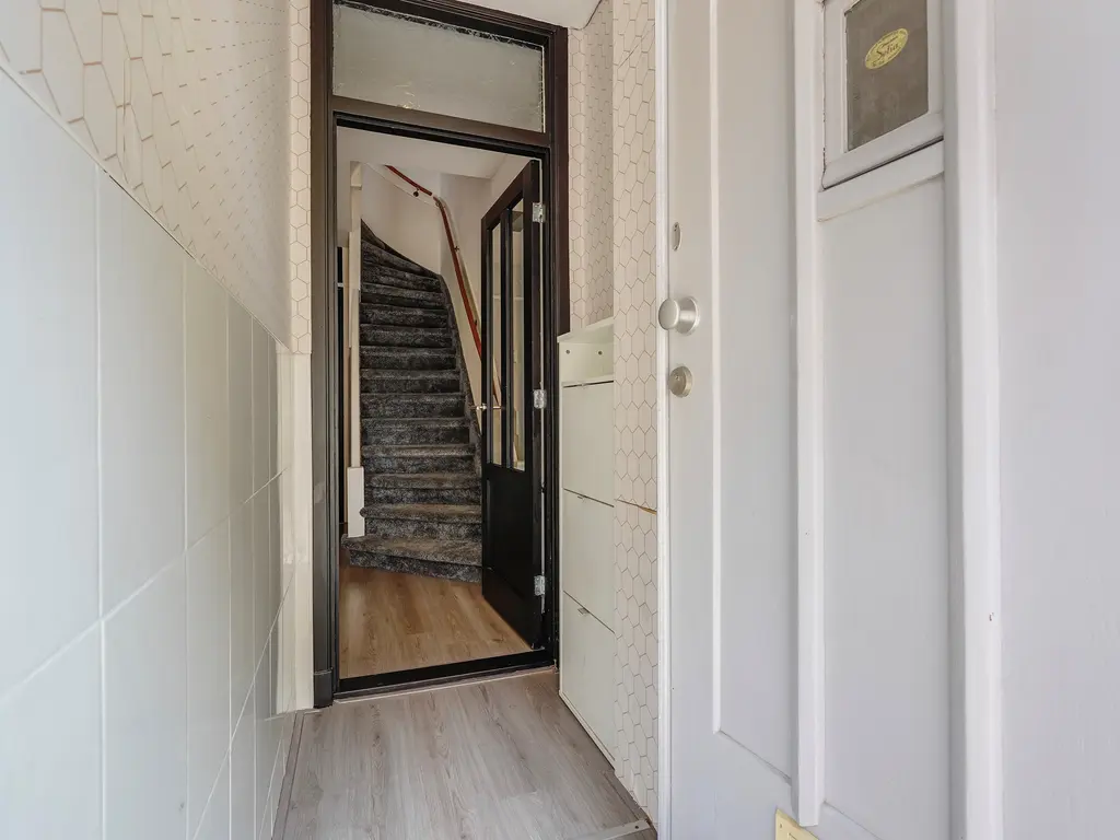 Boele van Hensbroekstraat 42, Den Haag