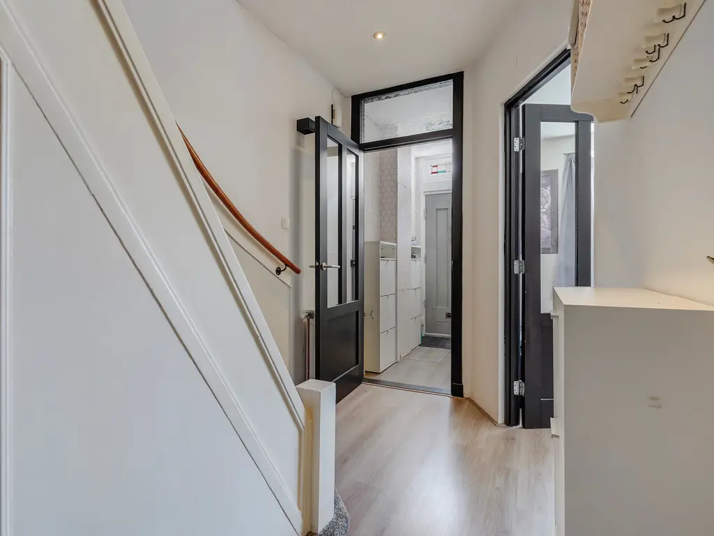 Boele van Hensbroekstraat 42, Den Haag