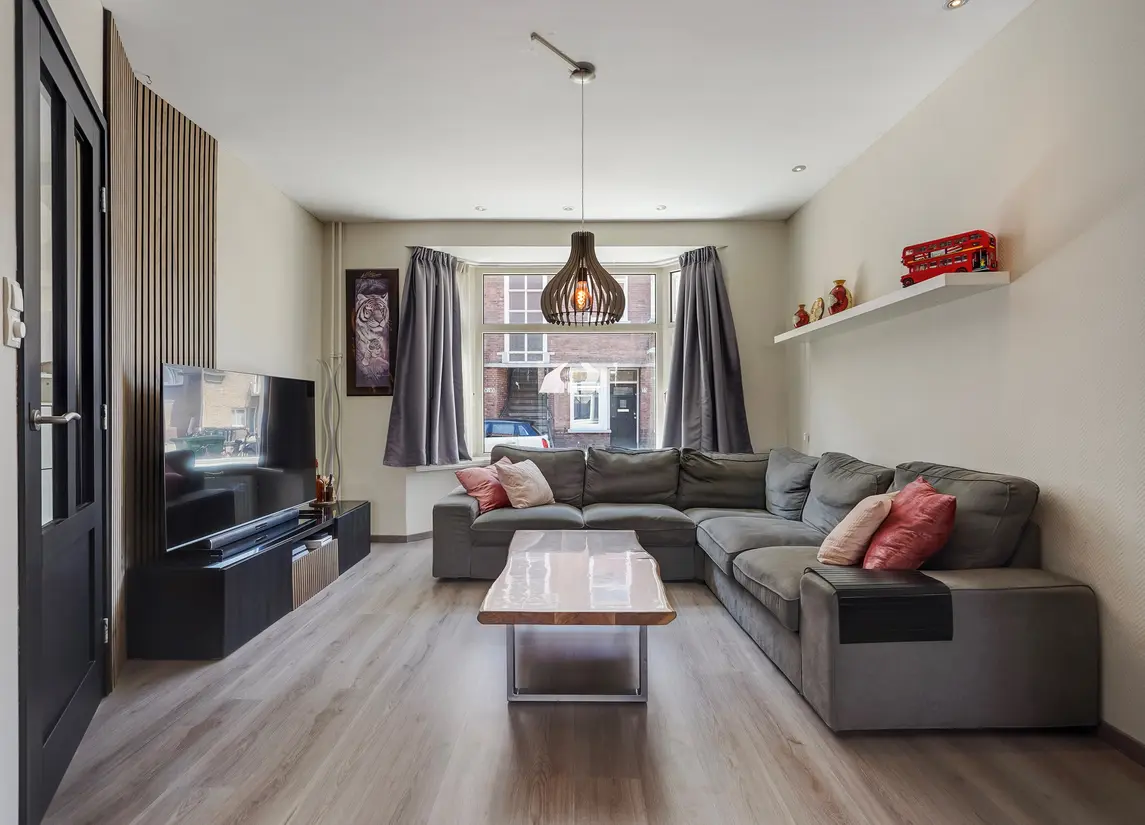 Boele van Hensbroekstraat 42