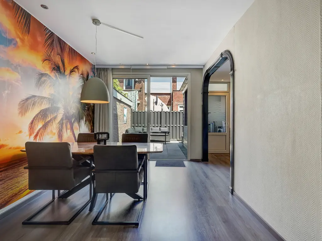 Boele van Hensbroekstraat 42, Den Haag