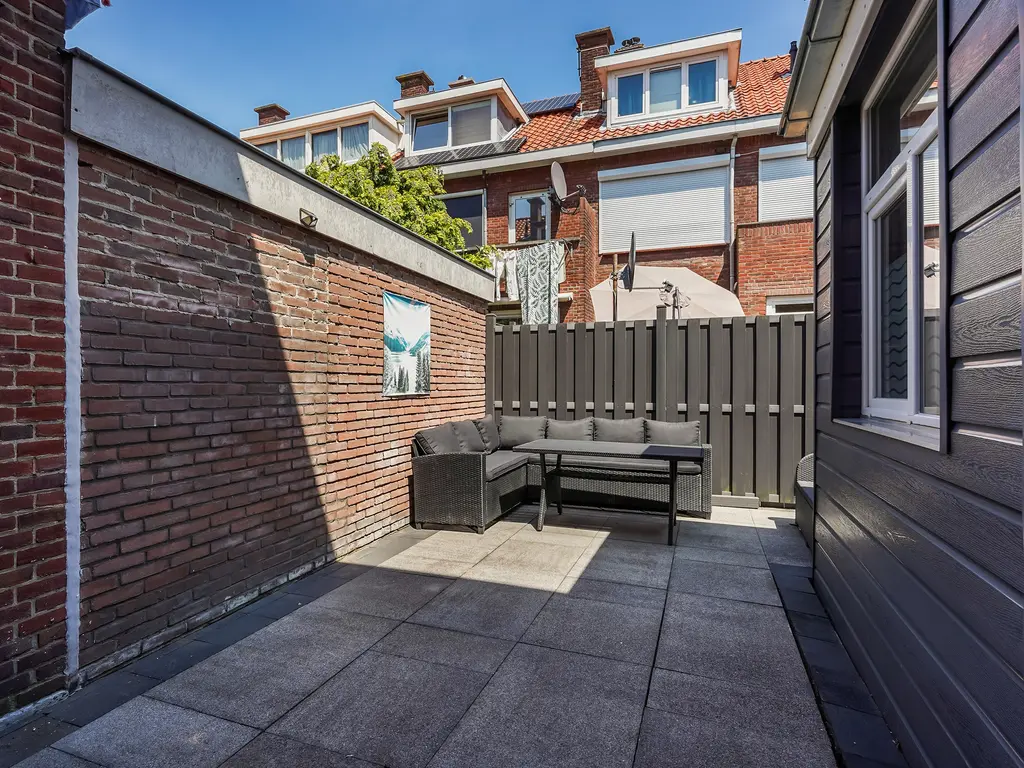 Boele van Hensbroekstraat 42, Den Haag