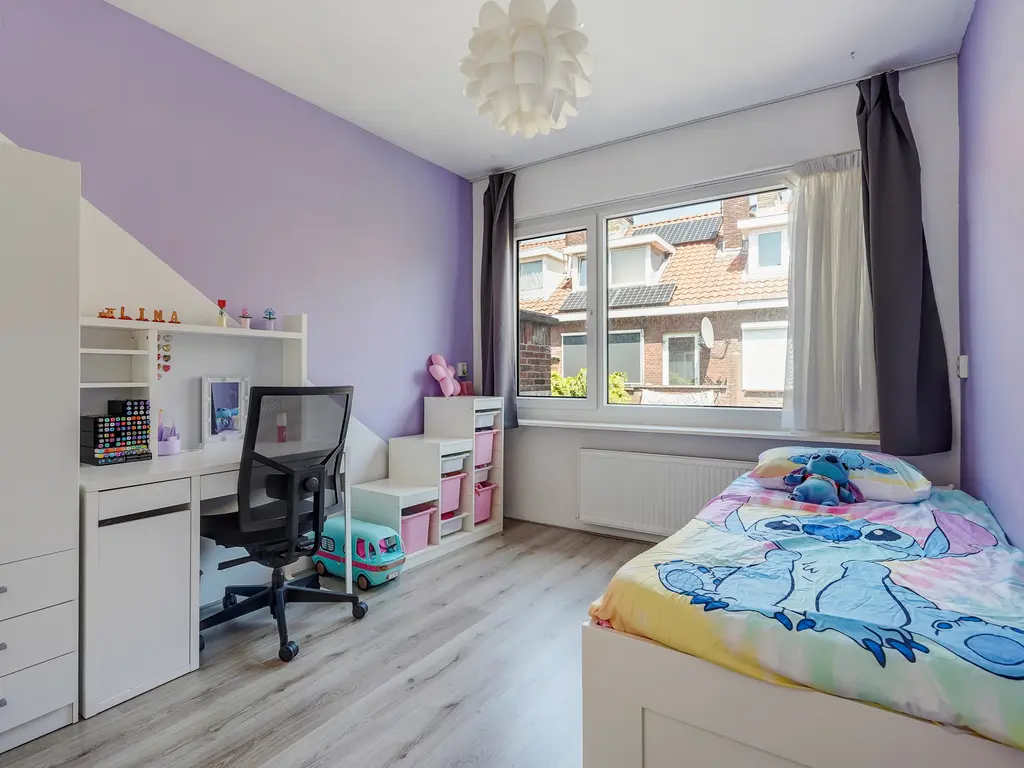 Boele van Hensbroekstraat 42, Den Haag
