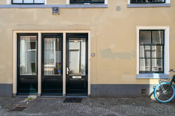 Clarensteeg 3