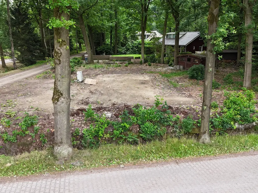 De Stille Wille 24, OOST WEST EN MIDDELBEERS