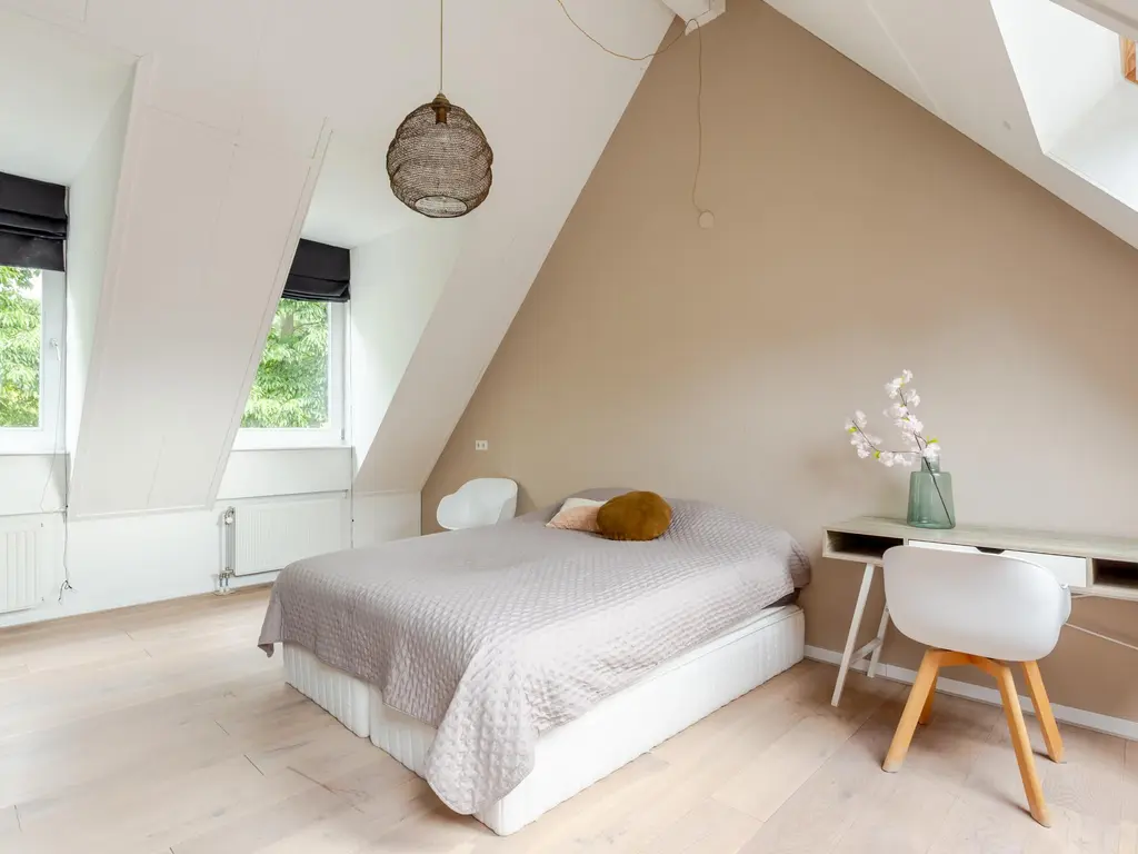 Oesterdam 7, HOOFDDORP