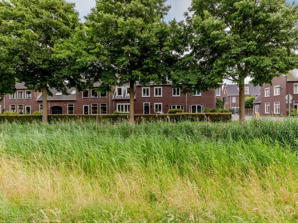 Oesterdam 7, HOOFDDORP