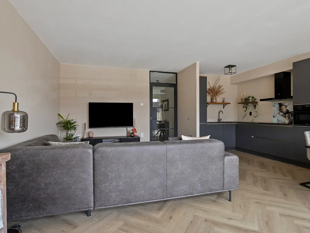 Burgemeester Wapstraat 36, Zoeterwoude