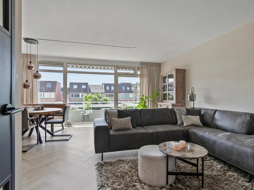 Burgemeester Wapstraat 36, Zoeterwoude