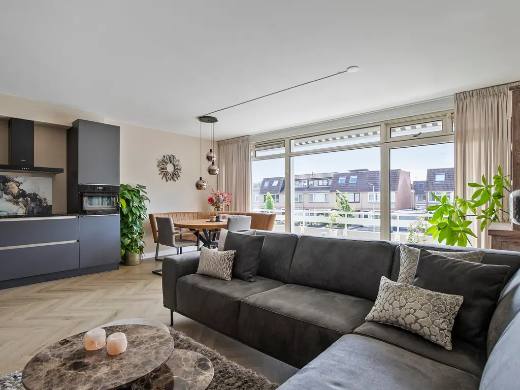 Burgemeester Wapstraat 36, Zoeterwoude