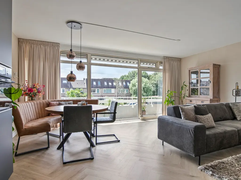 Burgemeester Wapstraat 36, Zoeterwoude