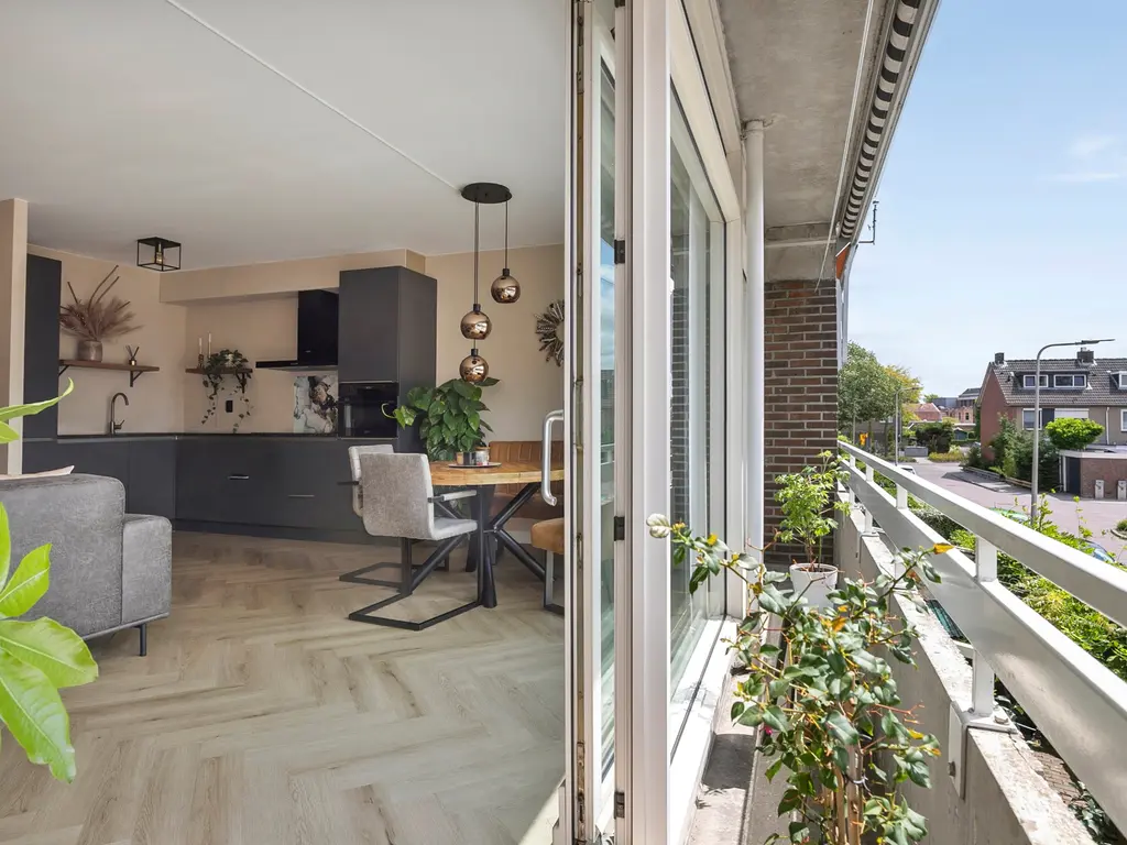 Burgemeester Wapstraat 36, Zoeterwoude