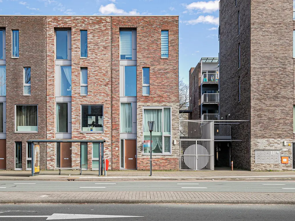 Bermuda 30, ZAANDAM