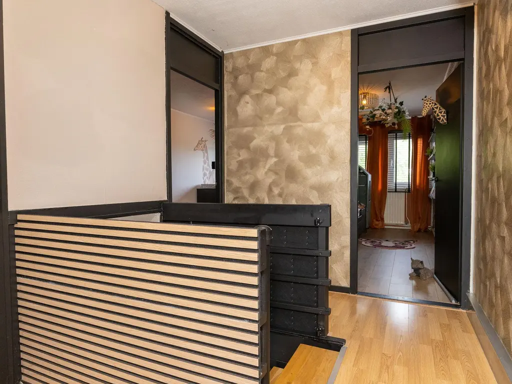 Volder 83, HOORN