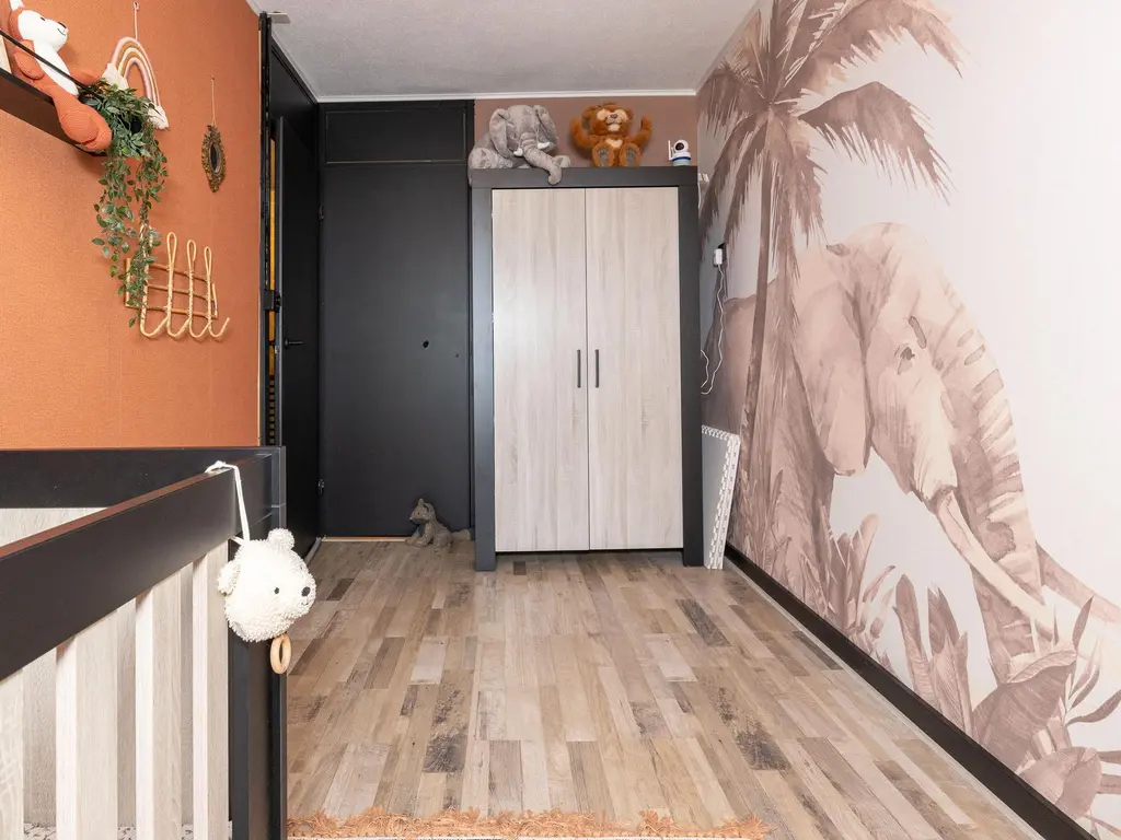 Volder 83, HOORN