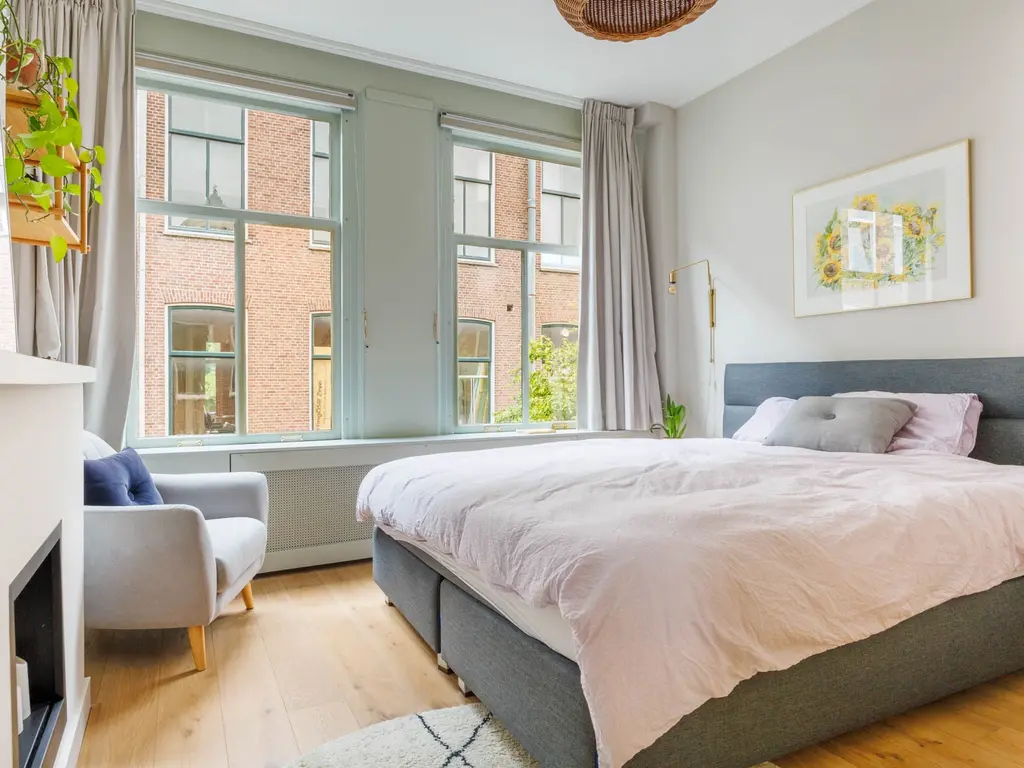4e Binnenvestgracht 17, Leiden