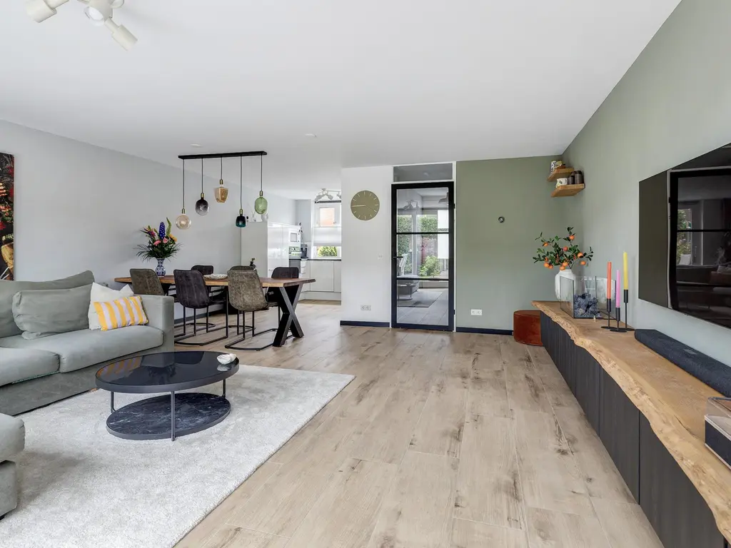 Eikenwede 91, BARENDRECHT