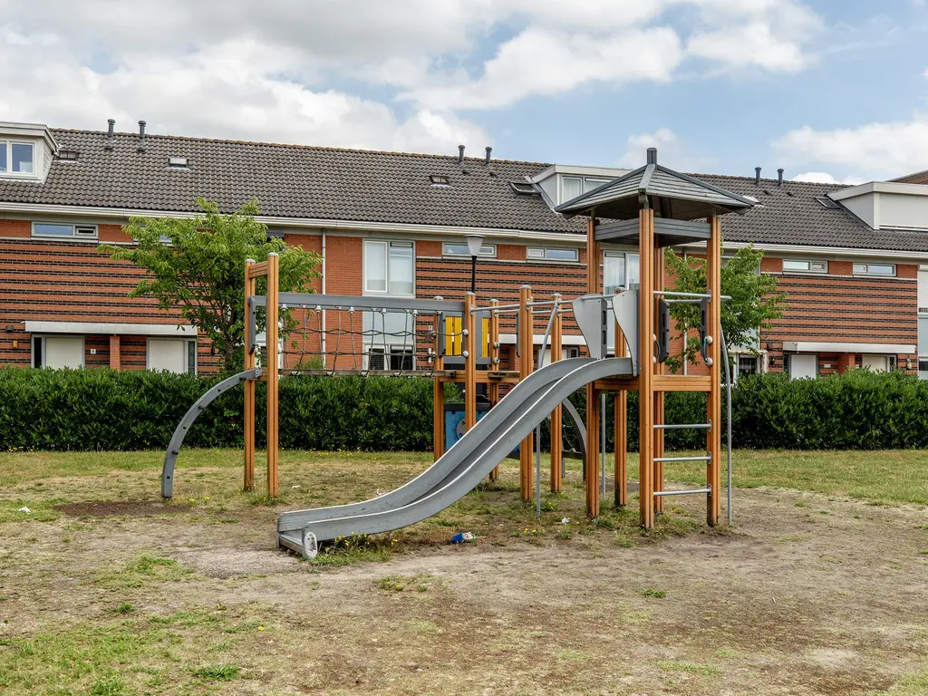 Eikenwede 91, BARENDRECHT