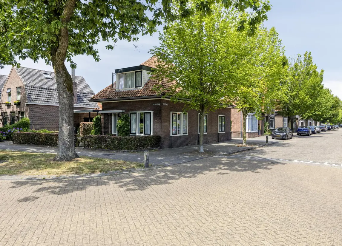 Floris V-laan 27