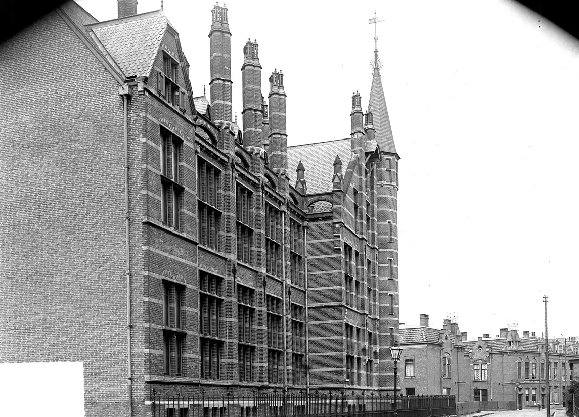 Hugo De Grootstraat 101