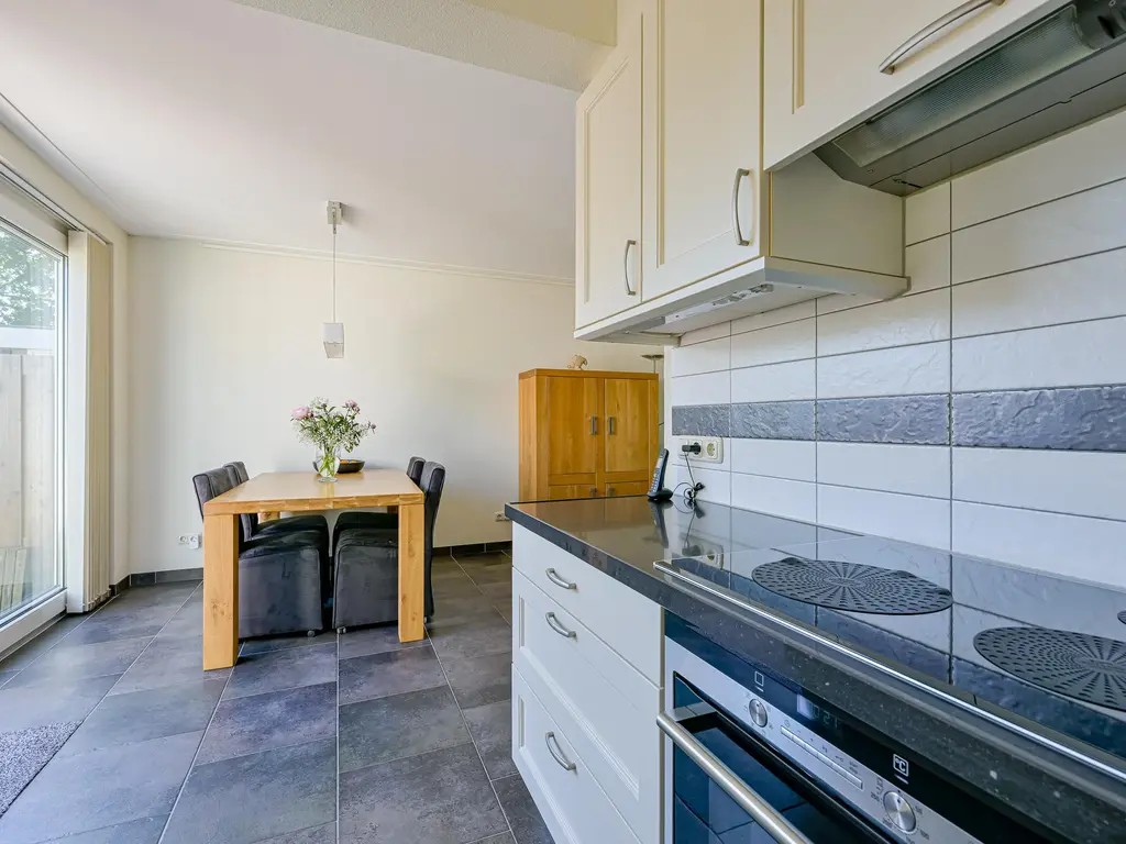 Woudrustlaan 50, HENSBROEK