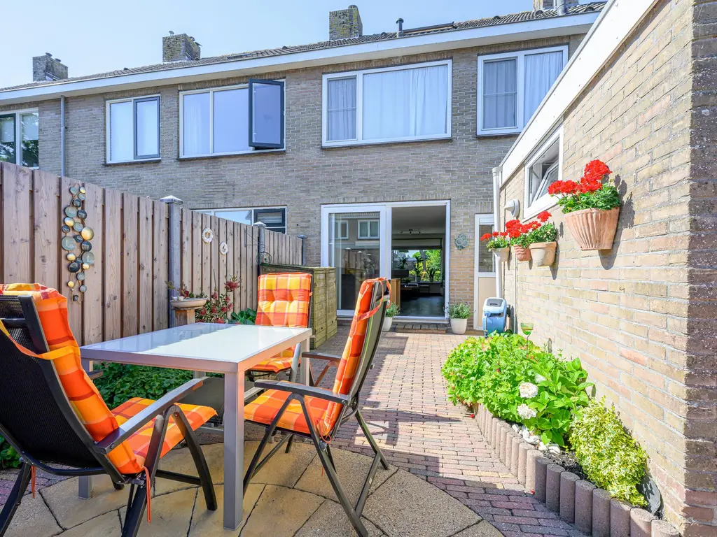 Woudrustlaan 50, HENSBROEK