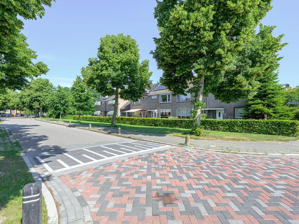 Woudrustlaan 50, HENSBROEK