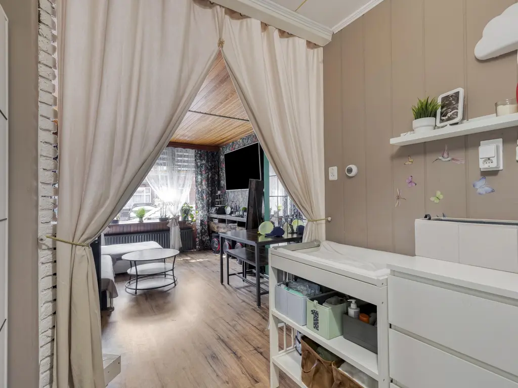 Linnaeusstraat 273, 'S-GRAVENHAGE