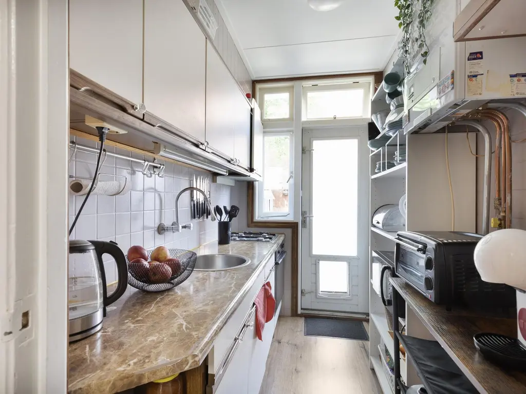 Linnaeusstraat 273, 'S-GRAVENHAGE