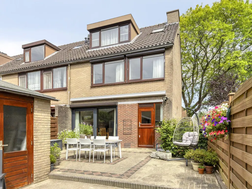 Hoefslag 62, BARENDRECHT